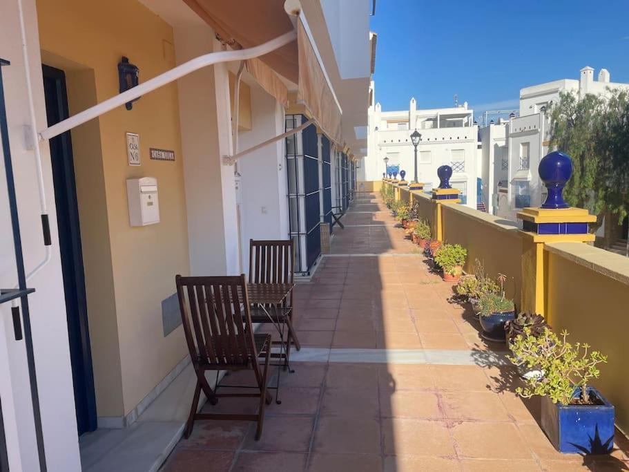 Casa Lola Conil, Azotea Al Mar Y Parking Solo Familias O Parejas Villa Конил-де-ла-Фронтера Екстериор снимка