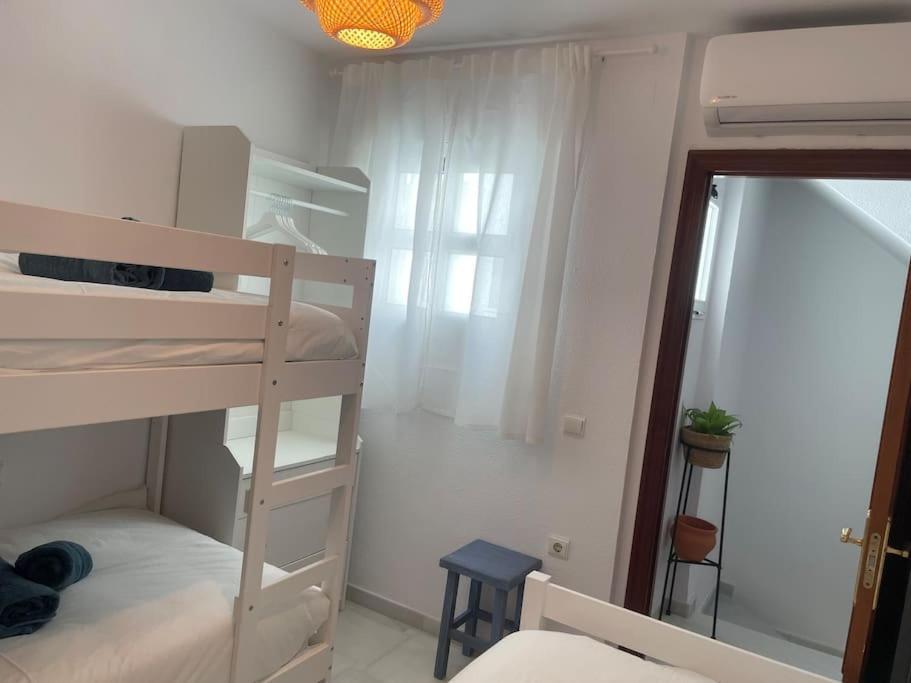 Casa Lola Conil, Azotea Al Mar Y Parking Solo Familias O Parejas Villa Конил-де-ла-Фронтера Екстериор снимка